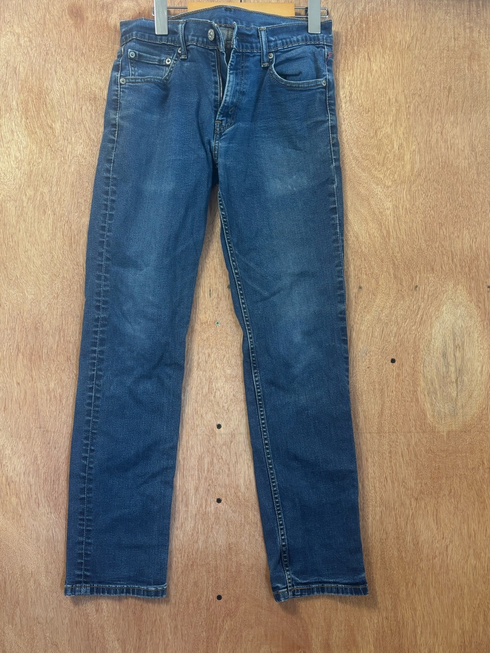Levi’s Men’s W31 L32 Blue Slim Straight Leg Jeans Medium Wash Denim - Picture 2 of 8